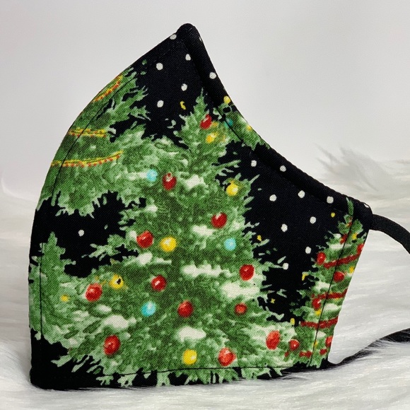Old Christmas Tree Designer adult face mask - Picture 4 of 6
